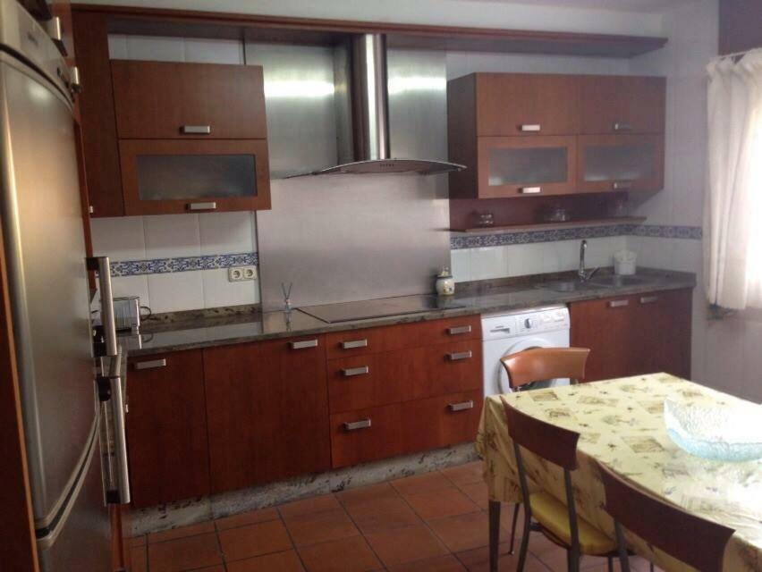 Piso Centrico Y Amplio En Praza Do Regueiro, A Illa De Arousa Zewnętrze zdjęcie